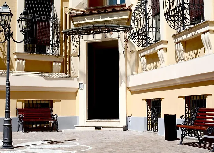 Torlonia 4*