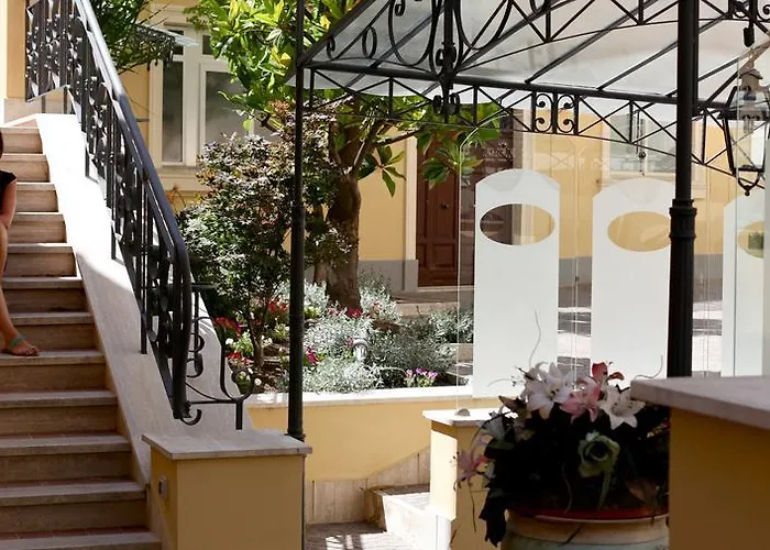 Отель Torlonia 4*